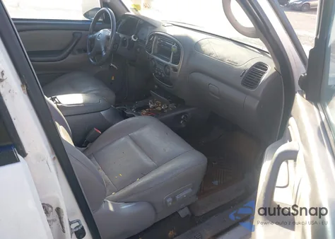 2002 Toyota Sequoia Limited V8 z USA, uszkodzony, nr VIN 5TDZT38A12S061872